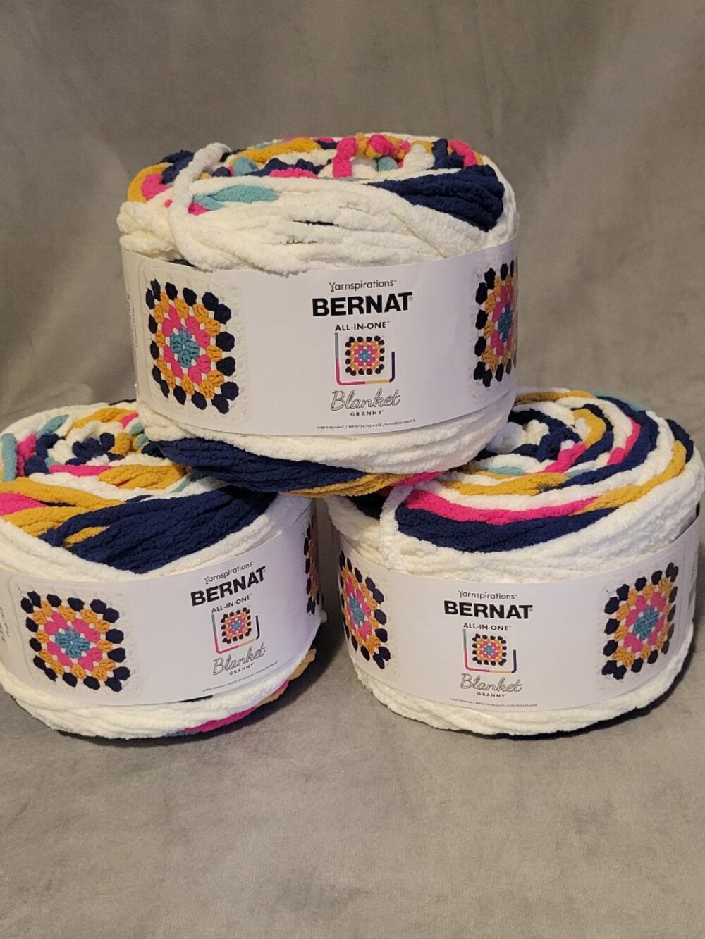 Bernat All-in-One Blanket Granny Yarn Pop Retro 6 Super Bulky Polyester Lot 3